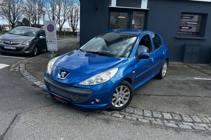 PEUGEOT 206+