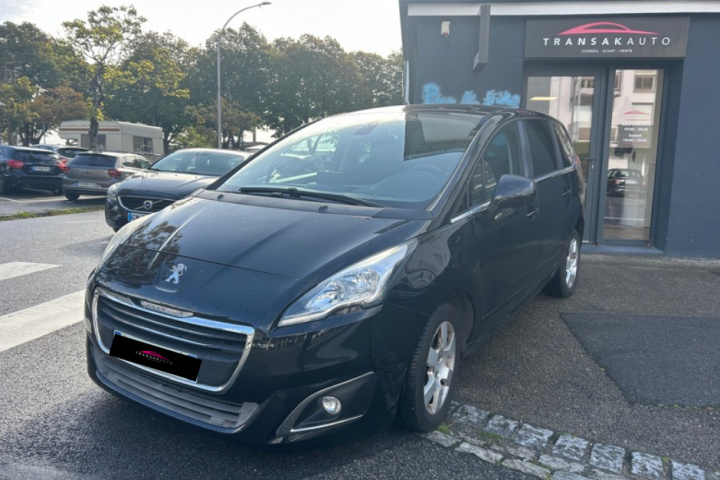 PEUGEOT 5008 BUSINESS