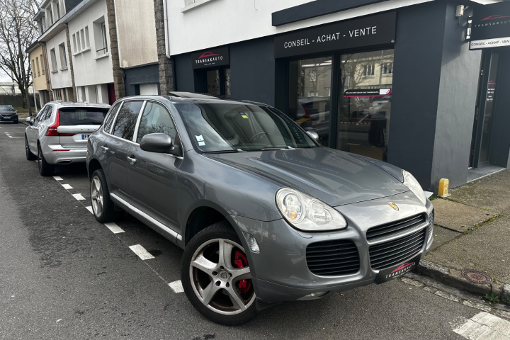 PORSCHE CAYENNE