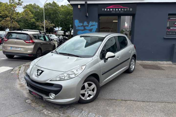 PEUGEOT 207