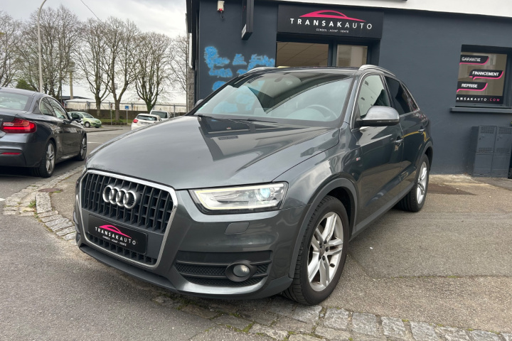 AUDI Q3