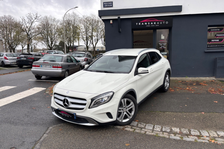 MERCEDES CLASSE GLA