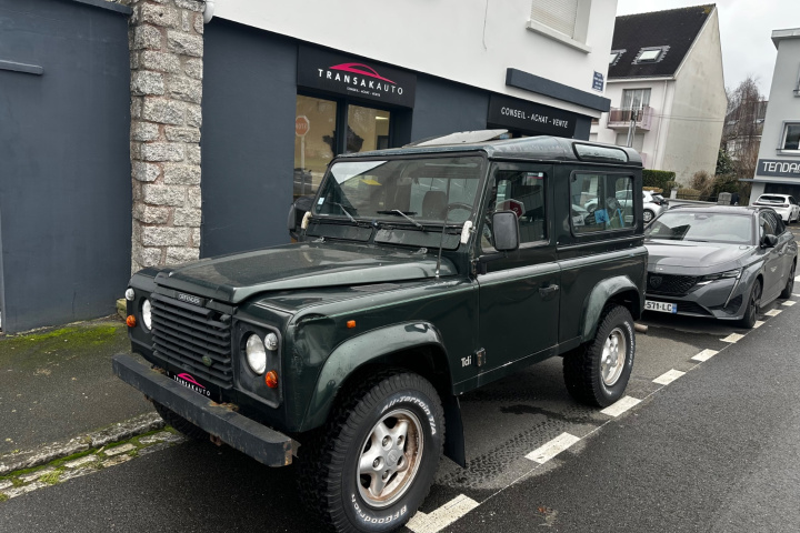 LAND ROVER DEFENDER 90